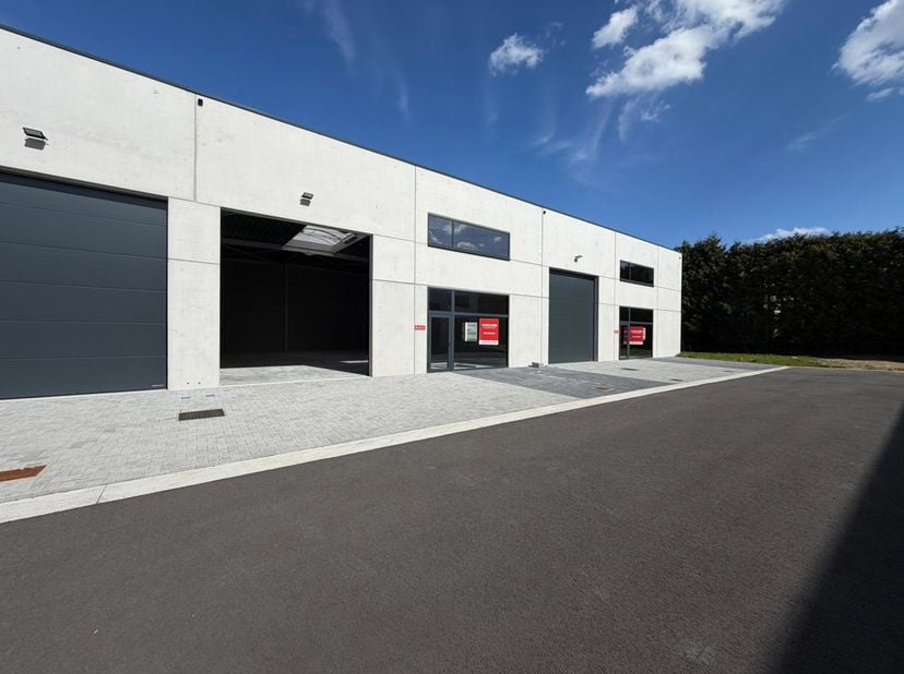 Bien professionnel à vendre
                    à 8480 Ichtegem