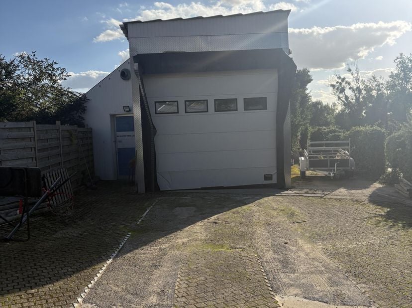 Bedrijfsvastgoed te huur in Nielstraat,
                    3840 Kerniel