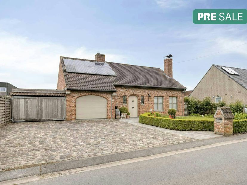 Deze eigendom wordt aangeboden via Pre-sale. De vermelde prijs is een instelprijs. Wil je een afspraak vastleggen of wens je meer info omtrent deze ko
