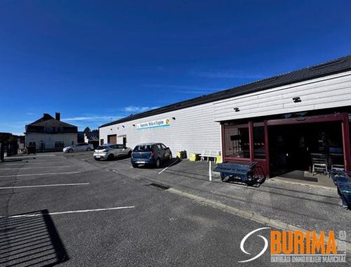                                         Entrepôt sans bureau à vendre à Biercée, € 575.000
