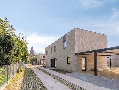                                         Woning te huur in Vinkt, € 995
