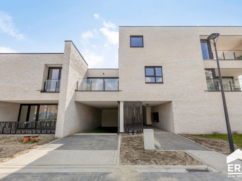 Residentie De Admiraliteit: "beschrijving appartement" Wonen in een oase van rust en groen én in het centrum van Lommel. In het kerngebied van Lommel,