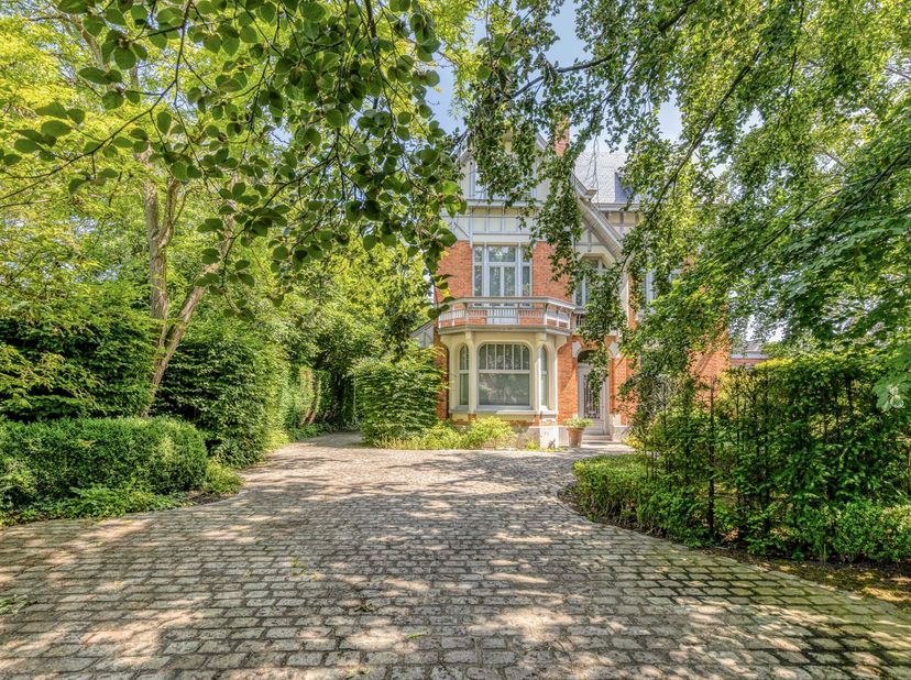 Huis te koop in Brusselbaan 205,
                    9300 Aalst