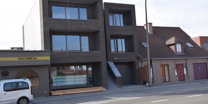 Bien professionnel à louer à Koning Albert I Laan 127, 8800 Roeselare