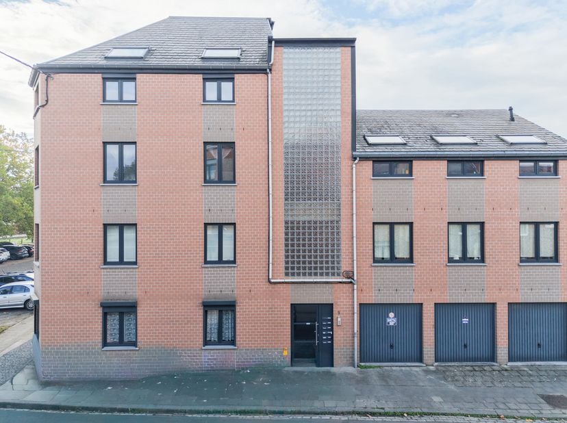 Appartement te koop in Rue Anna Boch 1 bus 301,
                    7100 La Louvière
