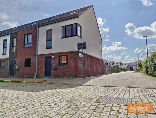                                         Woning te huur in Kortrijk, € 985
