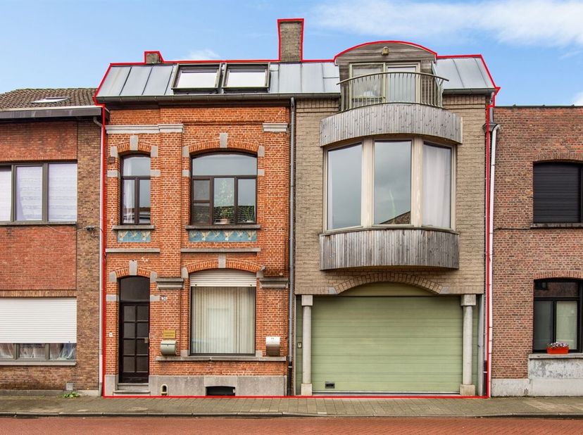 Openhuizendag op zaterdag 13 juni van 09u30 - 10u30<br />
Veelzijdige woning met ruimte voor het hele gezin<br />
In een aangename en centraal gelegen