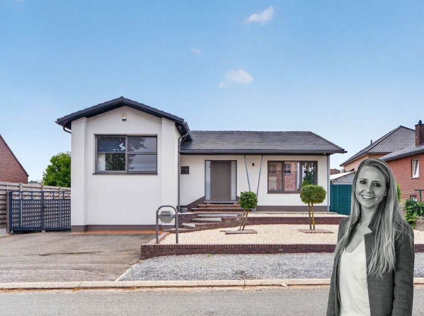 SPLITLEVEL WONING TE HELCHTEREN<br />
<br />
Deze&amp;nbsp; praktische woning is gelegen op een rustige locatie met een uitmuntende ligging. Gelegen in ee