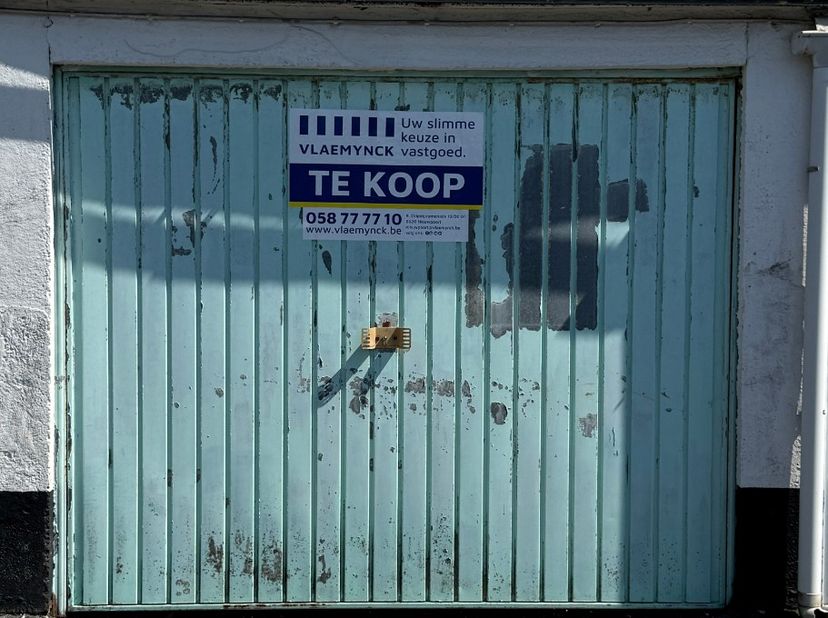 Bien professionnel à vendre
                    à 8660 De Panne