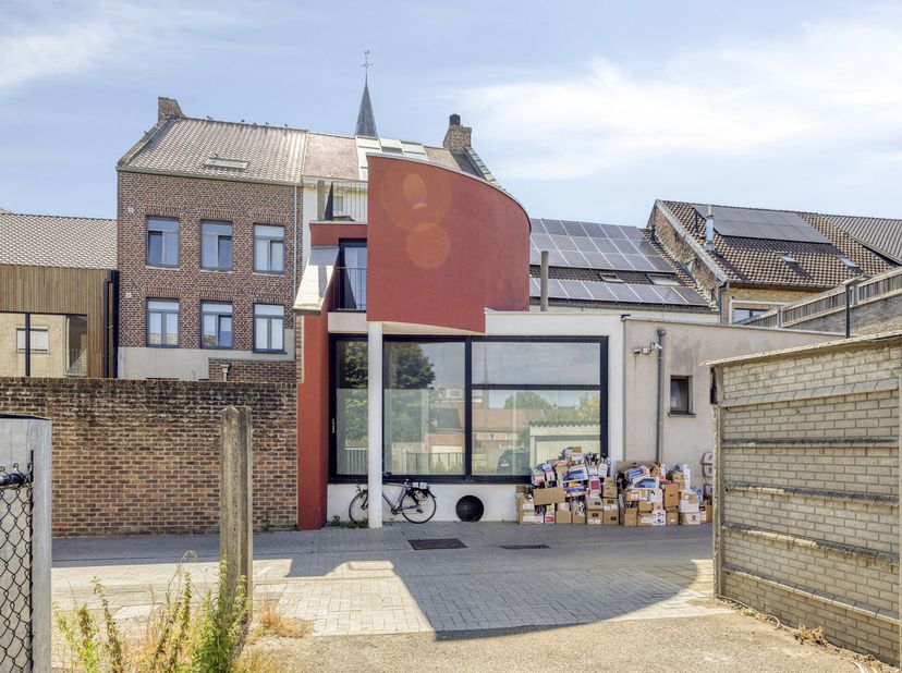 Bien professionnel à vendre
                    à 3960 Bree