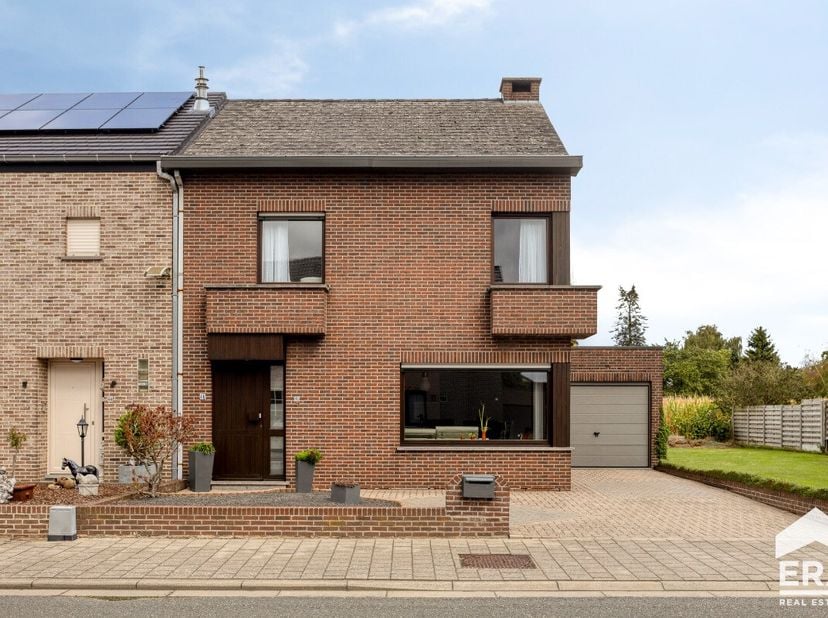 Huis te koop in Roggendries 46,
                    2440 Geel