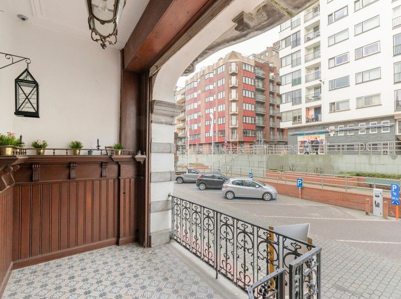 [[ DIT PAND NEEMT DEEL AAN DE ERA OPEN HUIZEN DAG OP 13/6 VAN 16:00 TOT 17:00 ]] Blankenberge: Ruim, instapklaar herenhuis vlakbij zee te koop! Ontdek