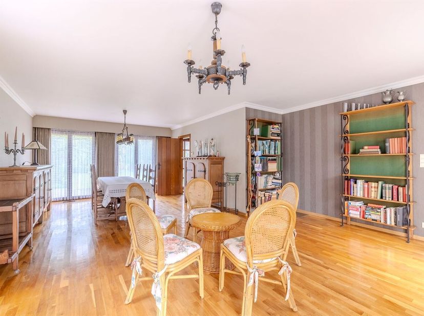 Maison familiale spacieuse et lumineuse avec 5 chambres, garage et jardin rural à Geel<br />
Situation : La propriété est située le long de la Retiese