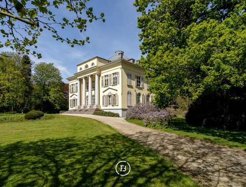                             Kasteel te koop in Waasmunster
