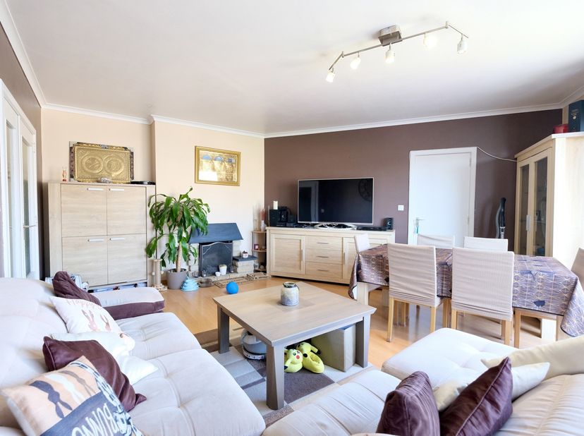 Appartement te koop
                    in 1080 Sint-Jans-Molenbeek