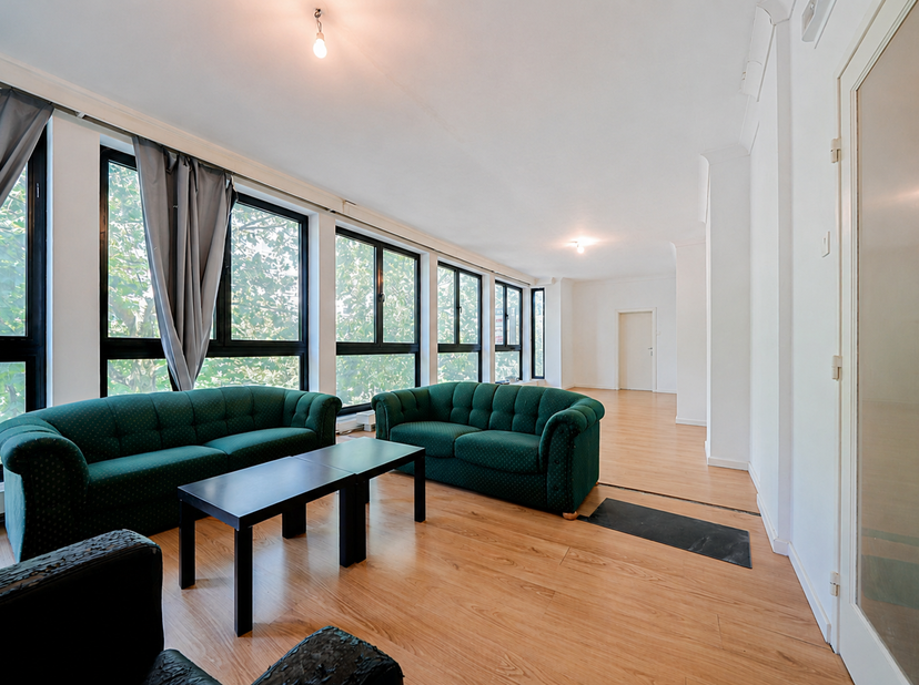 Appartement te koop in Boulevard Joseph Tirou 20,
                    6000 Charleroi