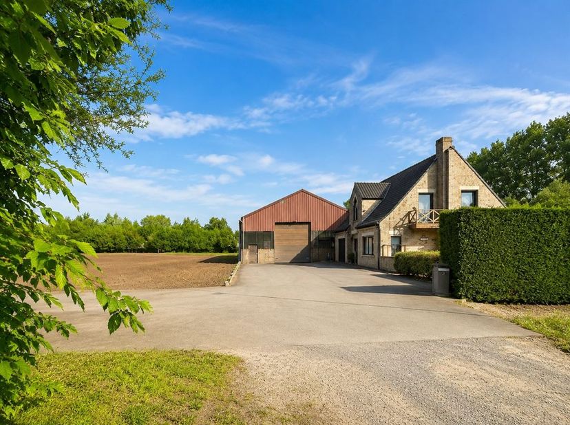 Maison à vendre à ,
                    8310 Assebroek