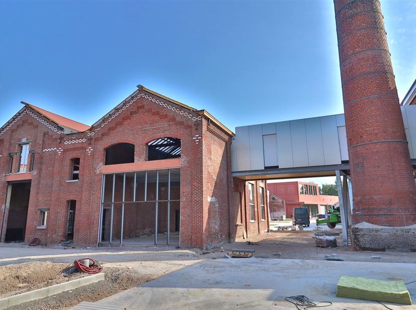Bien professionnel à vendre
                    à 8500 Kortrijk