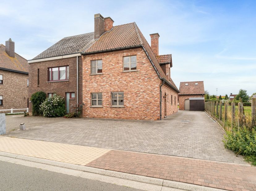 Huis te koop in Groebel 9,
                    9472 Iddergem