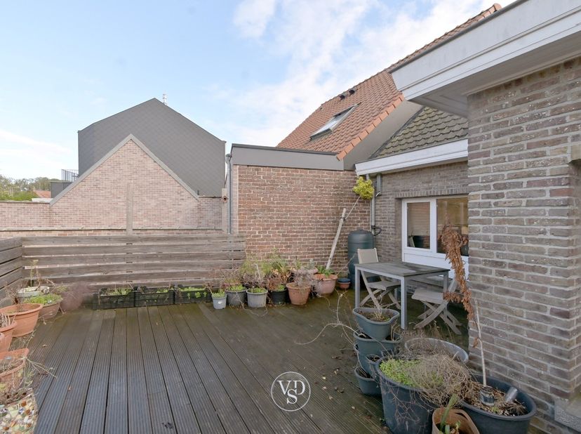 Huis te koop in Onderstraat 102 bus 2,
                    9890 Gavere