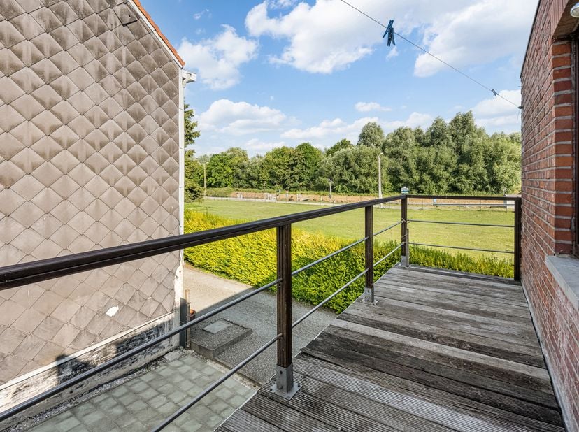 Appartement te huur in Geraardsbergen<br />
Ben je op zoek naar een instapklaar appartement met veel ruimte ? Dan is dit appartement precies wat je zo