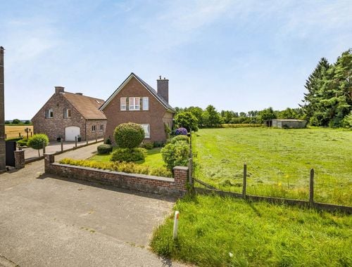                                         Woning te koop in Vlezenbeek, € 415.000
