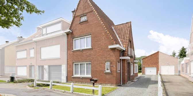 Huis te koop in Bazelstraat 235, 9150 Kruibeke