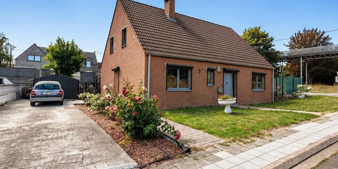 Huis te koop in Nouvelle 28 bus B, 6060 Gilly