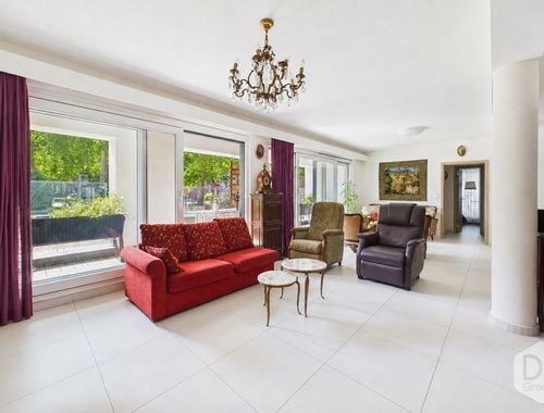                                         Appartement te koop in Tournai, € 345.000
