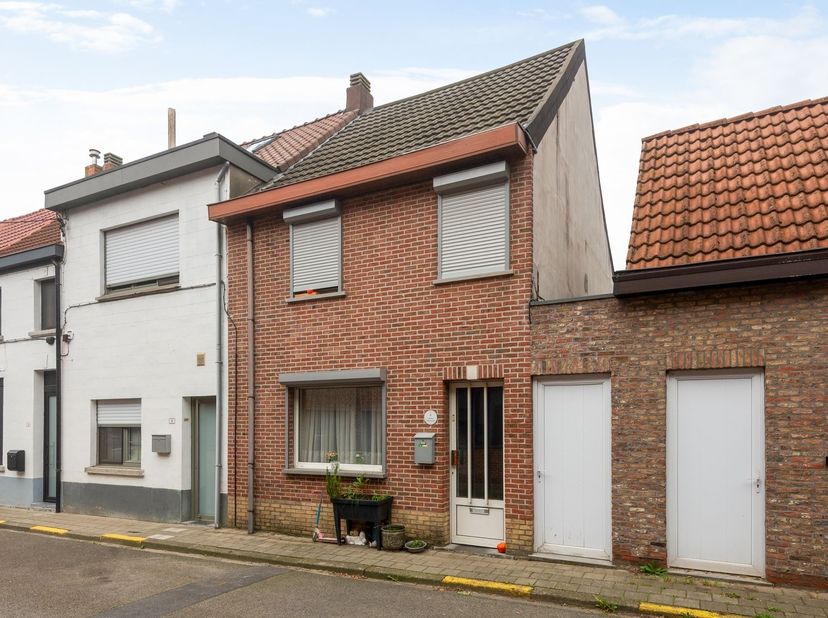 Huis te koop in Rupelstraat 6,
                    2840 Terhagen