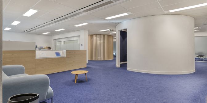 Bedrijfsvastgoed te huur in Berchemstadionstraat 72, 2600 Berchem