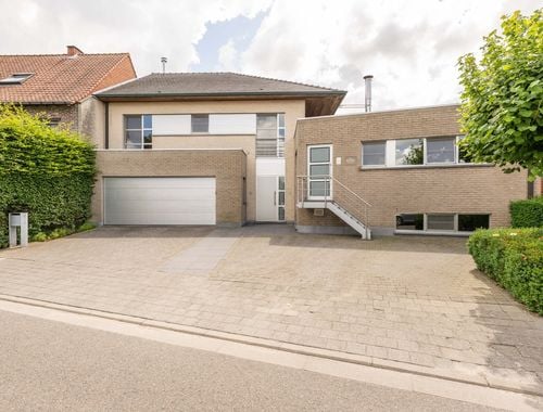                                         Woning te koop in Ruiselede, € 685.000
