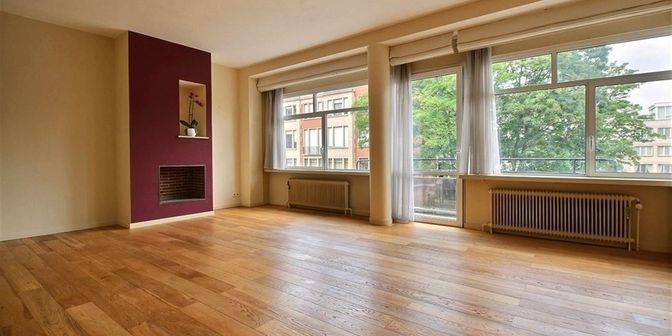 Appartement te koop in Avenue Jeanne 4, 1050 Elsene