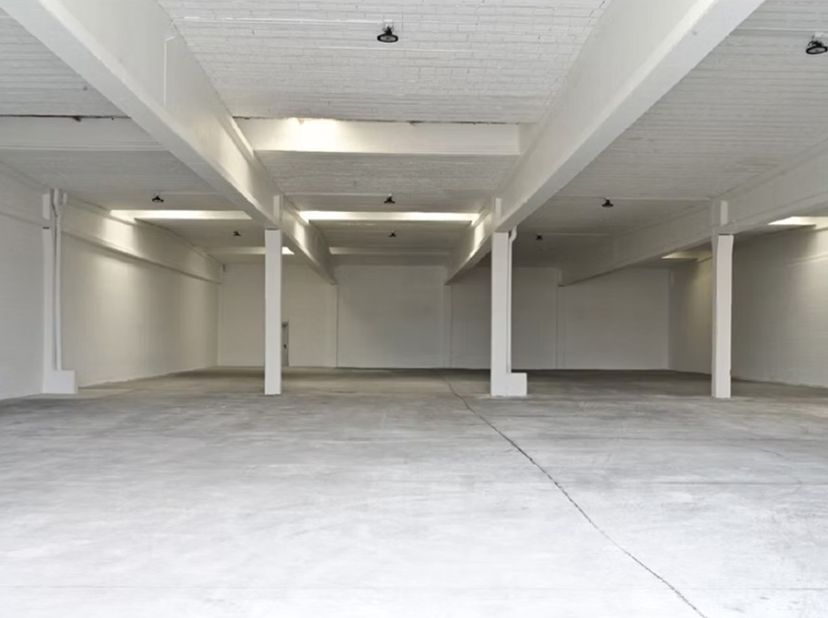 Bien professionnel à louer
                    à 2390 Westmalle