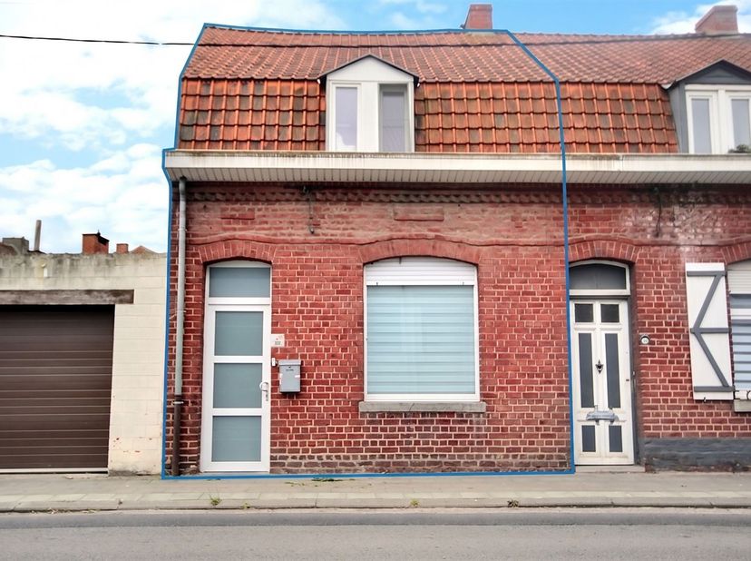 Jolie maison quatre chambres avec un jardin à Herseaux