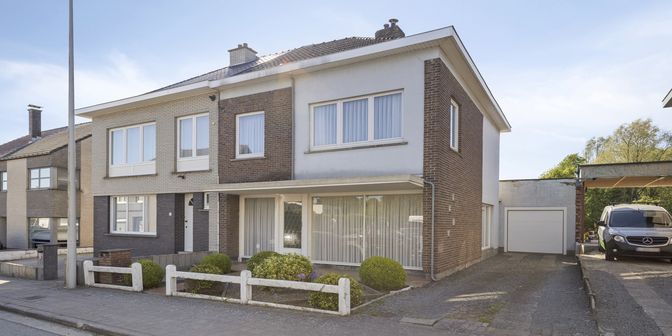 Huis te koop in 9320 Nieuwerkerken