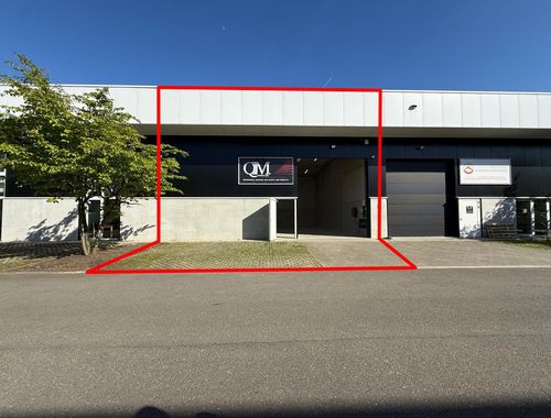                                         Bâtiment d’entreprise à louer à Genk, € 1.400
