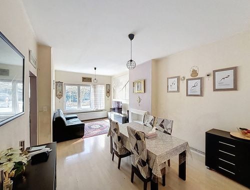                                         Appartement te koop in Laken, € 210.000
