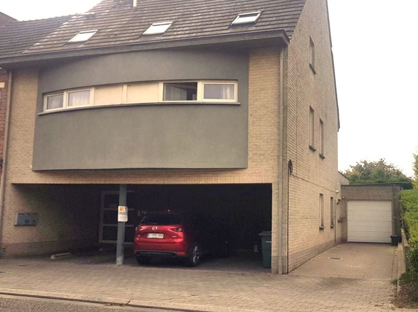 Appartement à louer
                    à 9140 Tielrode