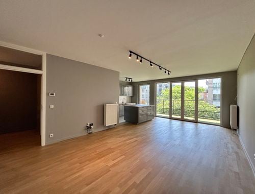                                         Appartement te huur in Etterbeek, € 1.600
