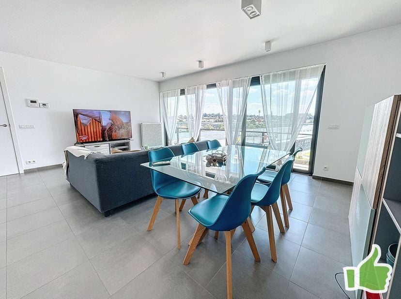 Appartement te huur in rue père damien  10 bus 42,
                    7700 Moeskroen