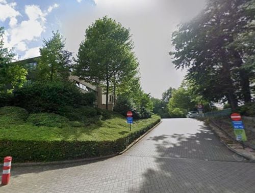                                        Place de stationnement à louer à Genk, € 65
