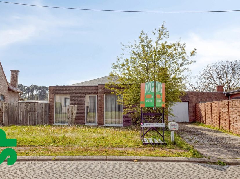 Te renoveren woning of bouwgrond met veel potentieel op 641 m² in rustige buurt te Veerle.<br />
Bent u op zoek naar een interessant renovatieproject