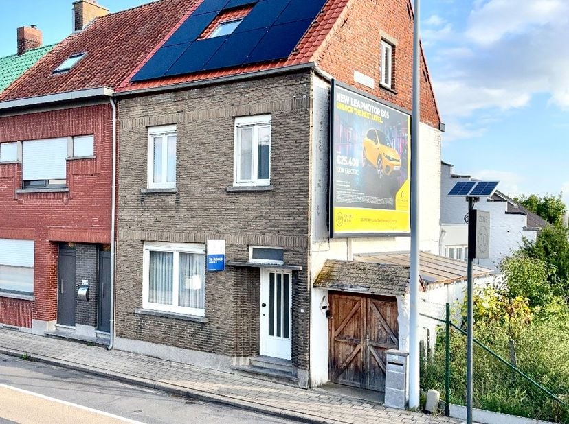 Huis te koop in Kattestraat 98,
                    8520 Kuurne