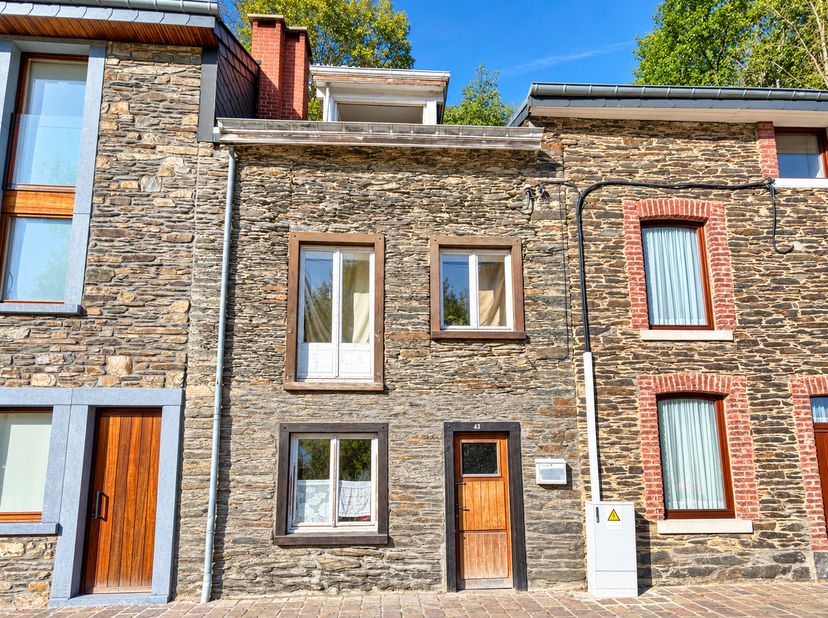 Huis te koop in Avenue de Villez 43,
                    6980 La Roche-en-Ardenne