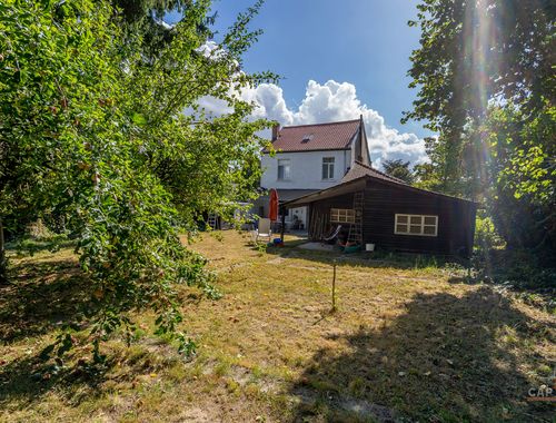                                         Villa à vendre à Waterloo, € 450.000
