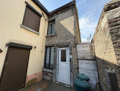                                         Maison à vendre à Marchienne-au-Pont, € 65.000
