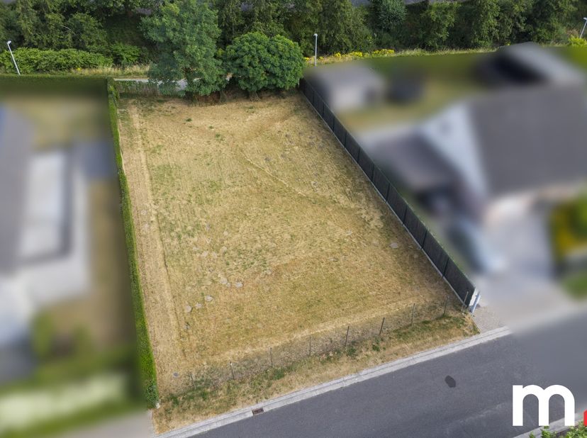 Bouwgrond te koop – Rustig gelegen perceel zonder bouwverplichting<br />
<br />
Op zoek naar de ideale locatie voor uw droomwoning? Deze mooie, rechth