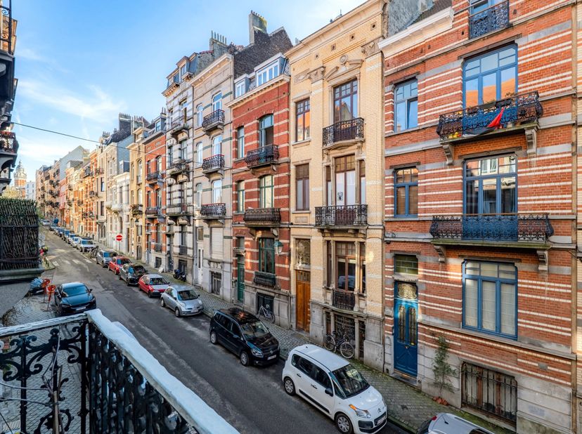 Huis te koop in ,
                    1060 Sint-Gillis