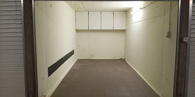 Garage te koop in Wenigerstraat 63, 2150 Borsbeek